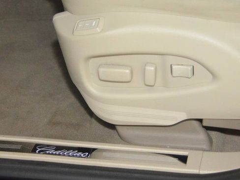 Used 2016 Cadillac SRX Performance w/ Driver Awareness Package image 19