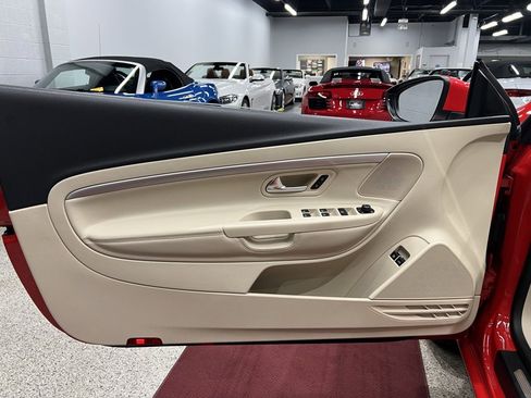 Used 2015 Volkswagen Eos Komfort image 21