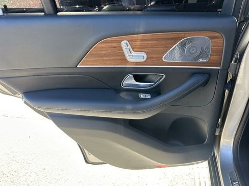 Used 2021 Mercedes-Benz GLE 350 GLE 350 w/ 3rd Row Seat Package image 28