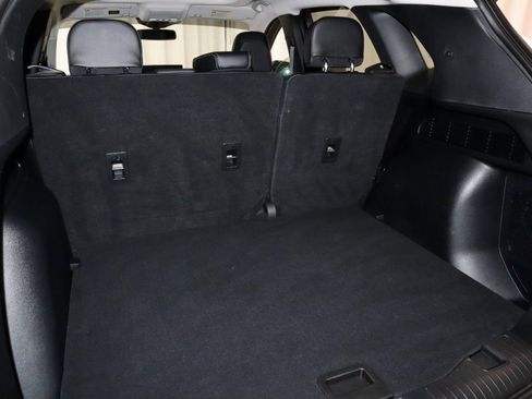 Certified 2024 Ford Escape SE w/ PHEV Premium Package image 15