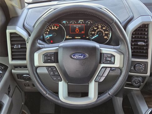 Used 2019 Ford F150 Lariat w/ Equipment Group 501A Mid image 18