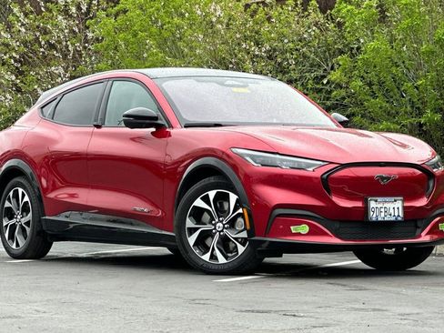 Used 2022 Ford Mustang Mach-E Premium image 2