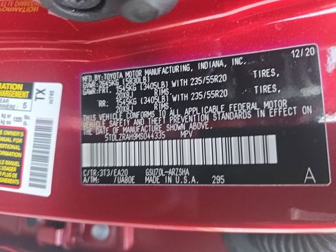 Used 2021 Toyota Highlander XSE FWD image 37