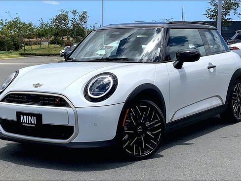 New 2026 MINI Cooper S FWD image 2