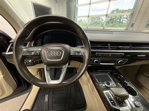 Used 2018 Audi Q7 3.0T Prestige w/ Prestige Package image 16