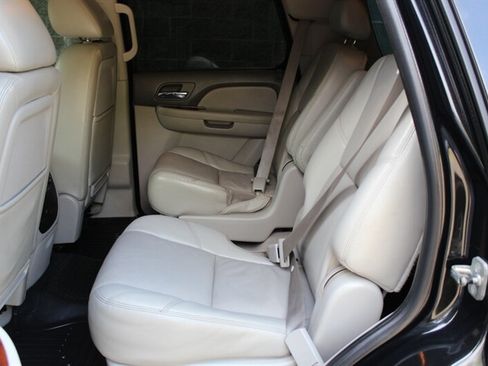 Used 2010 Chevrolet Tahoe LTZ AWD/4WD image 12