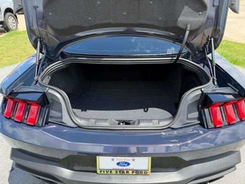 Used 2025 Ford Mustang Dark Horse RWD image 8