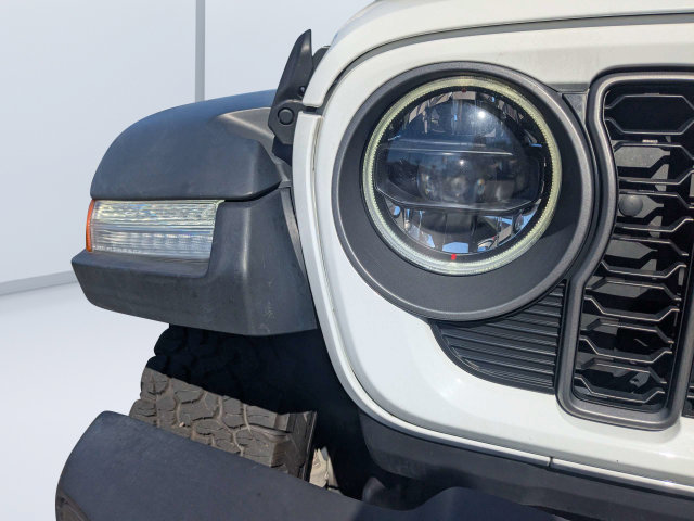 Certified 2026 Jeep Wrangler Unlimited Rubicon AWD/4WD image 9