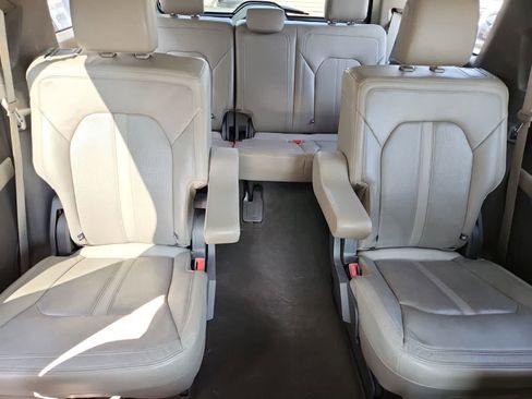 Used 2019 Ford Expedition Limited w/ Driver Assistance Package RWD image 20