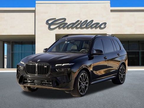 Used 2024 BMW X7 M60i w/ Executive Package image 9