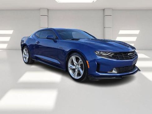 Used 2023 Chevrolet Camaro LT w/ RS Package image 8