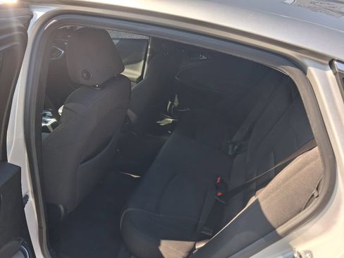 Used 2019 Chevrolet Malibu LT FWD image 14
