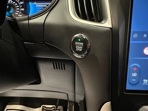Certified 2024 Ford Edge ST-Line AWD/4WD image 15