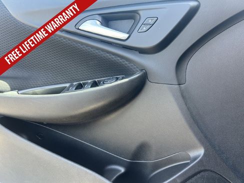 Used 2023 Chevrolet Malibu LT FWD image 17