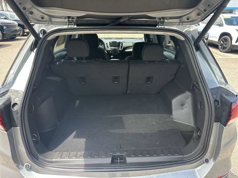 Used 2023 Chevrolet Equinox LT FWD image 31