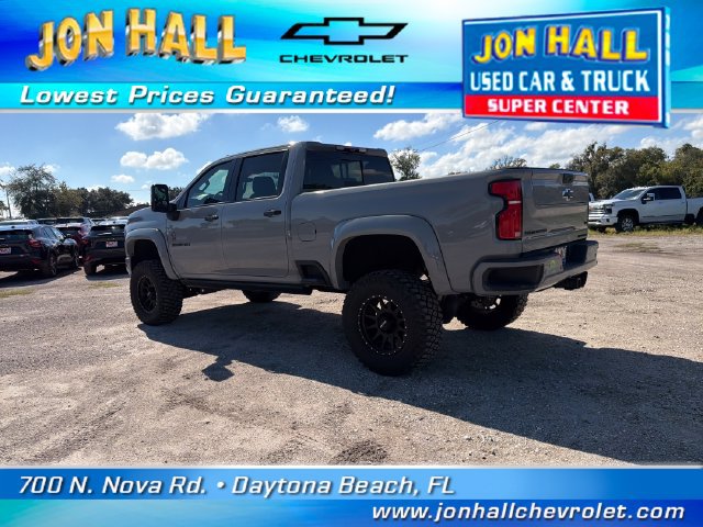 Used 2024 Chevrolet Silverado 2500 LTZ w/ LTZ Plus Package AWD/4WD image 7