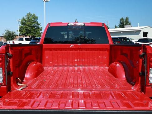 Used 2022 RAM 1500 Big Horn RWD image 8