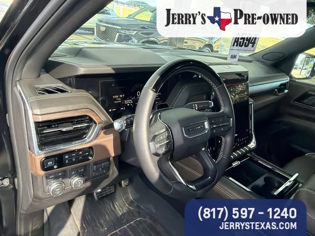 Used 2026 GMC Yukon Denali Ultimate AWD/4WD image 8