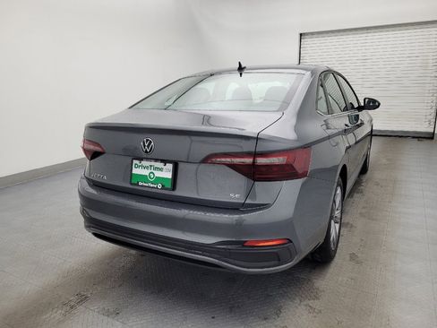 Used 2024 Volkswagen Jetta SE image 7