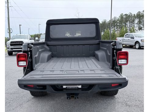 Used 2020 Jeep Gladiator Sport w/ Quick Order Package 24S AWD/4WD image 10