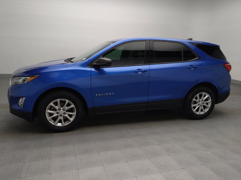 Used 2019 Chevrolet Equinox LS w/ LS Convenience Package FWD image 2
