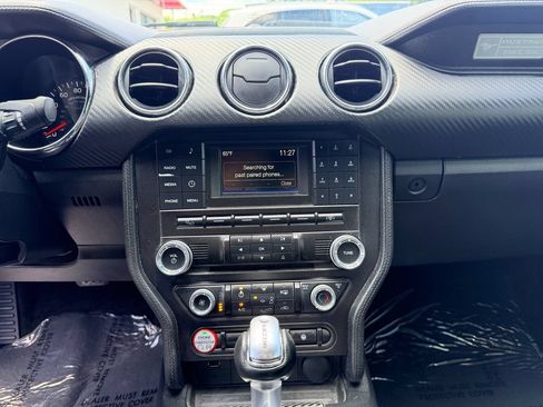 Used 2017 Ford Mustang Coupe RWD image 18