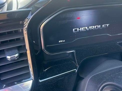 Used 2025 Chevrolet Silverado 1500 RST AWD/4WD image 1