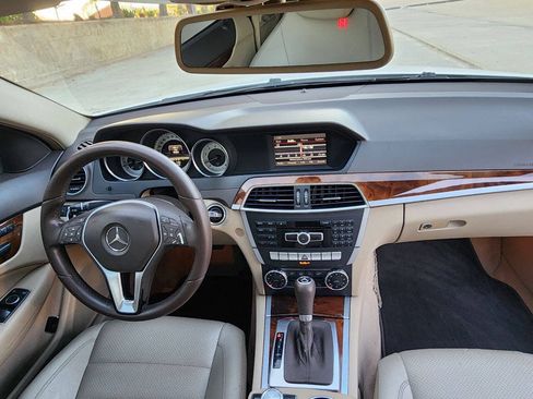 Used 2013 Mercedes-Benz C 250 Coupe image 9