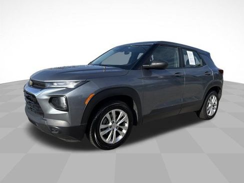 Used 2021 Chevrolet TrailBlazer LS FWD image 1