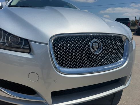 Used 2012 Jaguar XF Portfolio RWD image 27