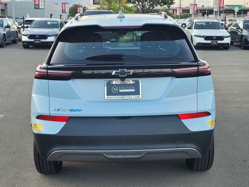 Used 2022 Chevrolet Bolt EUV Premier w/ Sun & Sound Package image 6