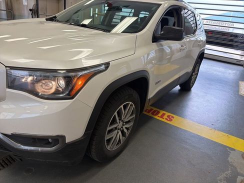 Used 2017 GMC Acadia SLE w/ Driver Alert Package I image 5