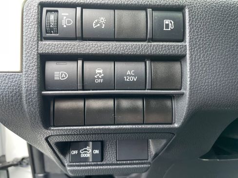 Certified 2024 Toyota Tacoma TRD Off-Road image 16