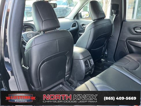 Used 2022 Jeep Cherokee Latitude Lux w/ Sun & Sound Group image 18