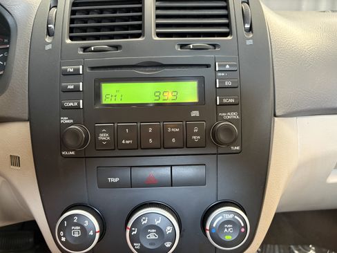 Used 2009 Kia Spectra EX FWD image 10