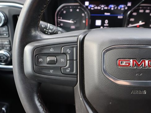 Used 2022 GMC Sierra 2500 AT4 w/ AT4 Premium Plus Package AWD/4WD image 7