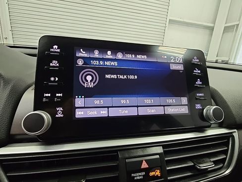 Used 2019 Honda Accord Sport image 16