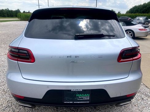 Used 2017 Porsche Macan AWD/4WD image 6