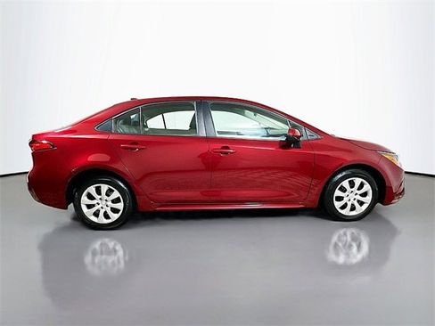 Used 2024 Toyota Corolla LE image 8