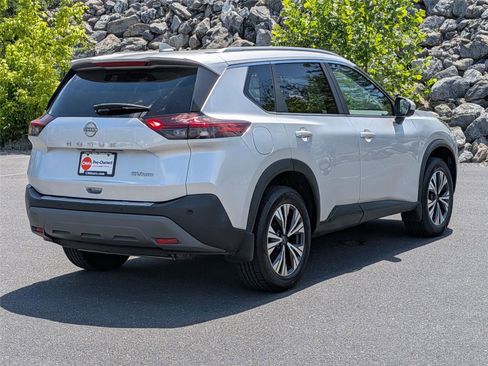 Used 2023 Nissan Rogue SV w/ SV Premium B Package AWD/4WD image 5