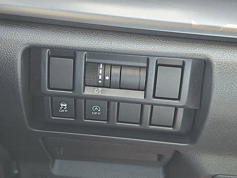 Used 2023 Subaru Crosstrek 2.0i Premium w/ Popular Package #4A image 25