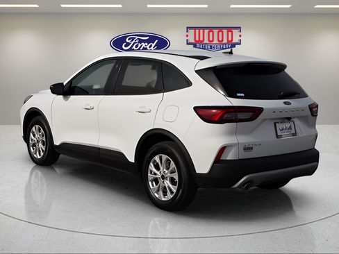 New 2026 Ford Escape Active w/ Cold Weather Package FWD image 5