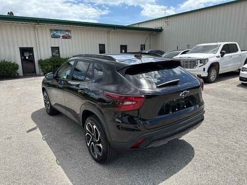 Used 2025 Chevrolet Trax RS w/ Driver Confidence Package FWD image 58