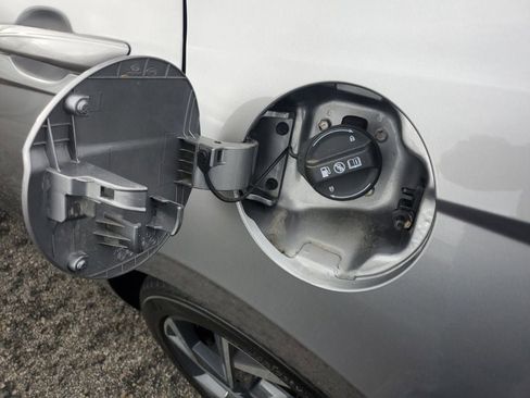 Certified 2025 Hyundai Elantra Sport FWD image 14