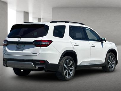 Certified 2025 Honda Pilot Touring