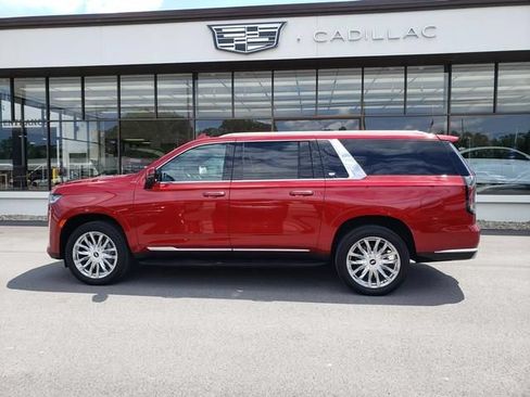Used 2024 Cadillac Escalade ESV Premium Luxury AWD/4WD image 6