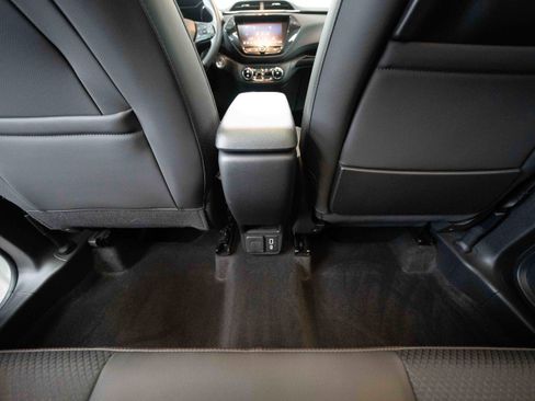 Used 2022 Chevrolet TrailBlazer RS w/ Sun and Liftgate Package image 22