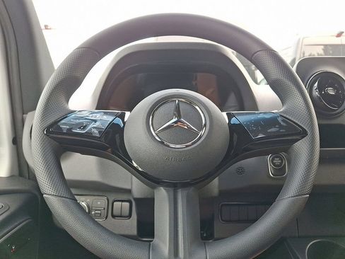 New 2025 Mercedes-Benz Sprinter 2500 image 14