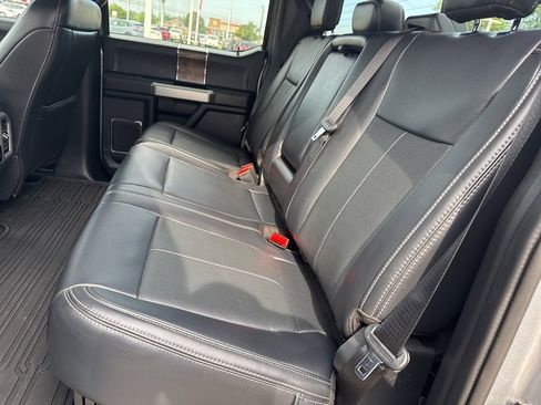 Used 2022 Ford F450 Lariat image 12