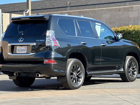 Certified 2023 Lexus GX 460 Premium w/ Premium Package AWD/4WD image 4